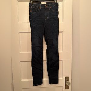 Madewell 9” High Rise Skinny with broken zipper